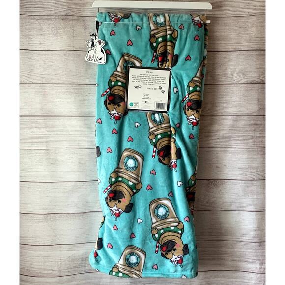Pickle & Dot Mint Green Pug Dog Throw Blanket Cappuccino Coffee Cup Plush 60x70" - Picture 2 of 16